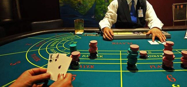 Game Baccarat Casino Table